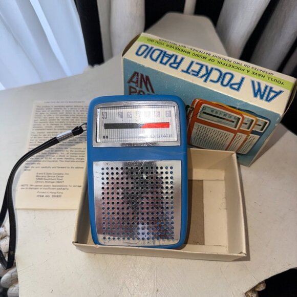TESTED Vintage AM Transistor Solid State Handheld Radio Blue WORKING Clean - Picture 6 of 13